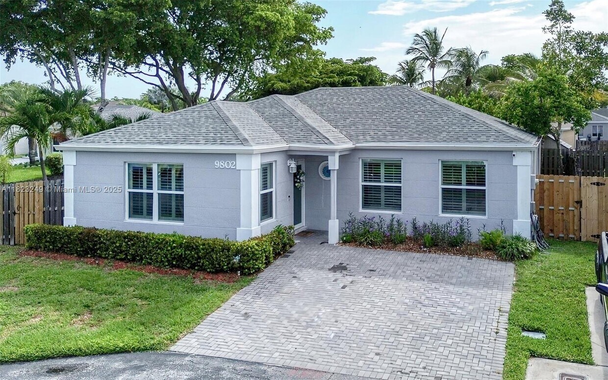 Foto principal - 9802 SW 222nd Terrace