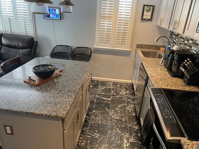 Foto del edificio - 1633 Otlahurst Dr