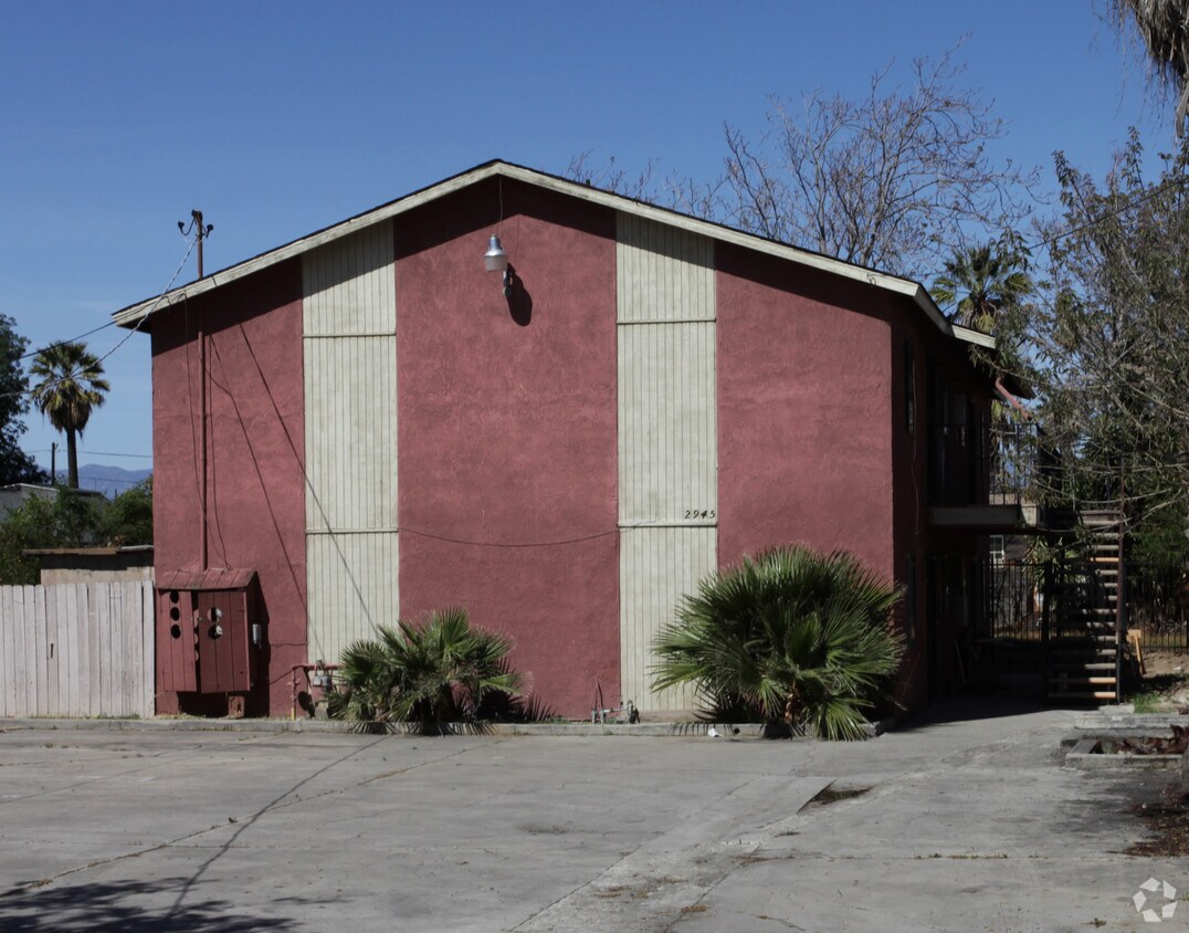 Primary Photo - 2945 6th St