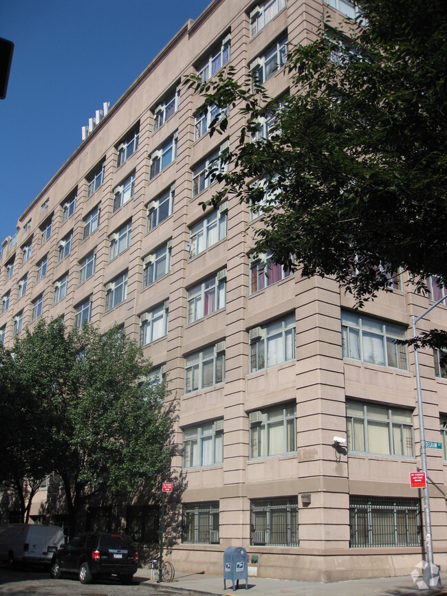 Foto del edificio - The Tiffany News Condominium