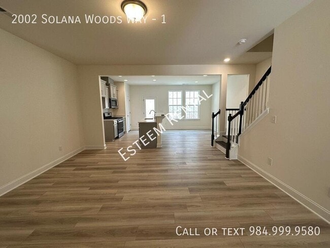 Building Photo - 2002 Solana Wds Dr