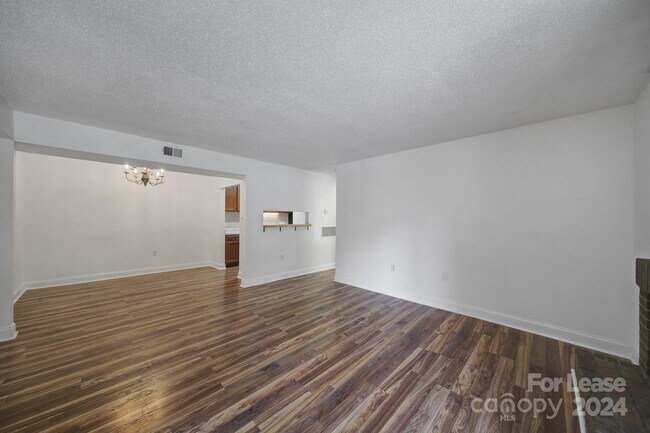 Building Photo - 4906 Sardis Rd