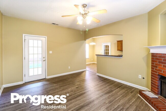 Foto del edificio - 10203 Sterling Ridge Dr