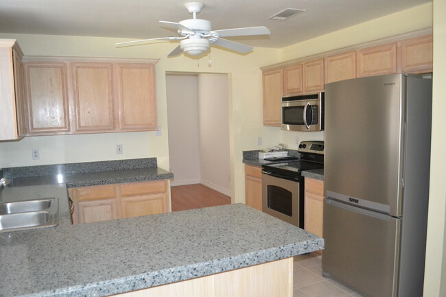Building Photo - House For Lease in Frisco