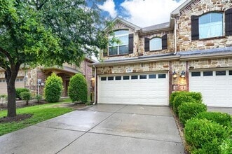 Building Photo - 878 Merino Drive