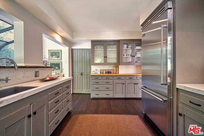 Foto del edificio - 2097 Outpost Dr