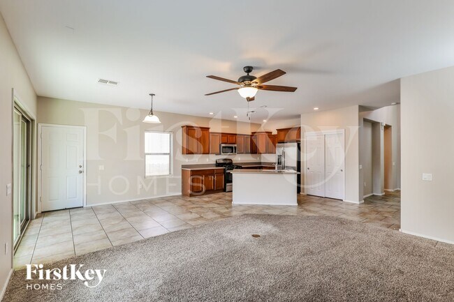 Foto del edificio - 10721 E Sanctuary Ridge Ln