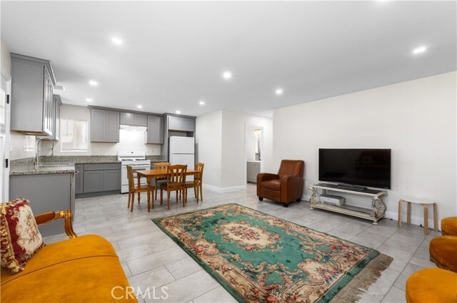 Foto del edificio - 8548 Boyson St