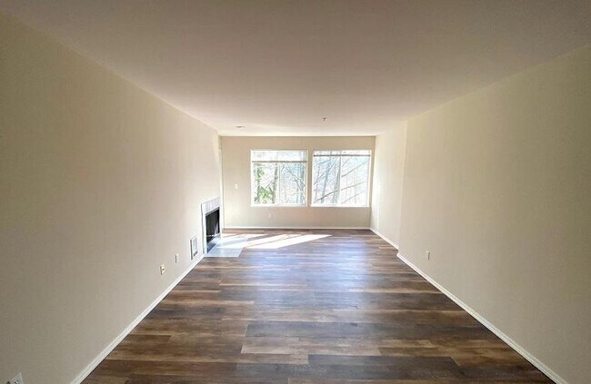 Foto del edificio - 2 bedroom in Kenmore WA 98028