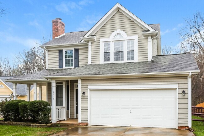Foto del edificio - 4110 Woodbury Terrace NW