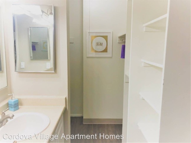 Foto del edificio - 4250 E 29th St