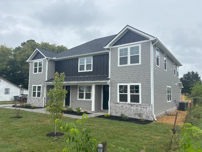 Building Photo - 439 Hobbs Ave