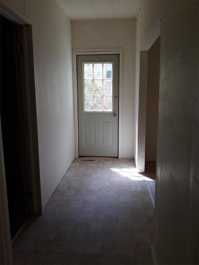 Building Photo - 410 K St