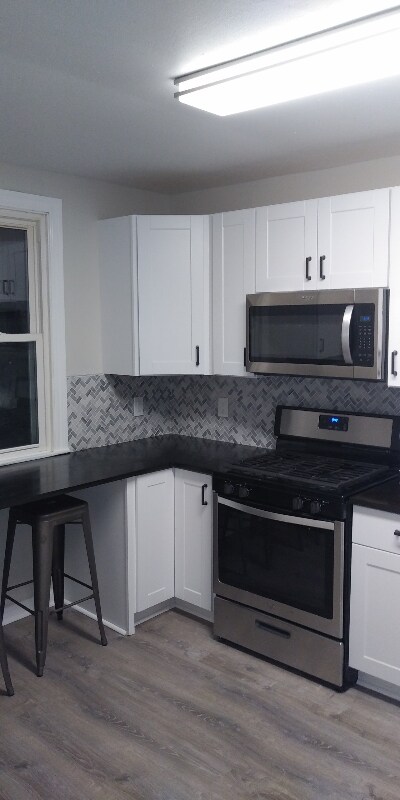Foto del edificio - 613 Tucker Ave