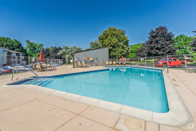 Pool - Springport Glen