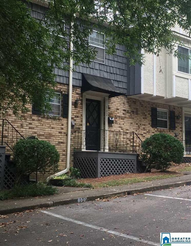 Primary Photo - 802 Vestavia Villa Ct