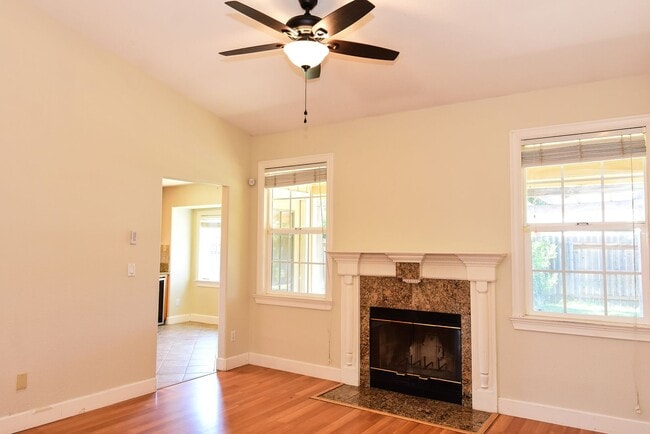 Building Photo - 485 Deer Creek Dr