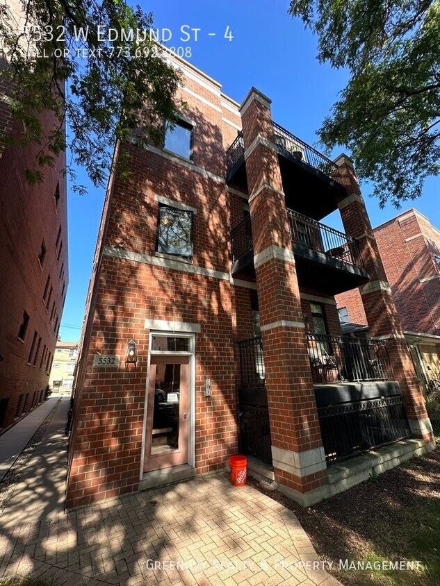 5532 W Edmunds St, Chicago, IL 60630 Townhome Rentals in Chicago IL