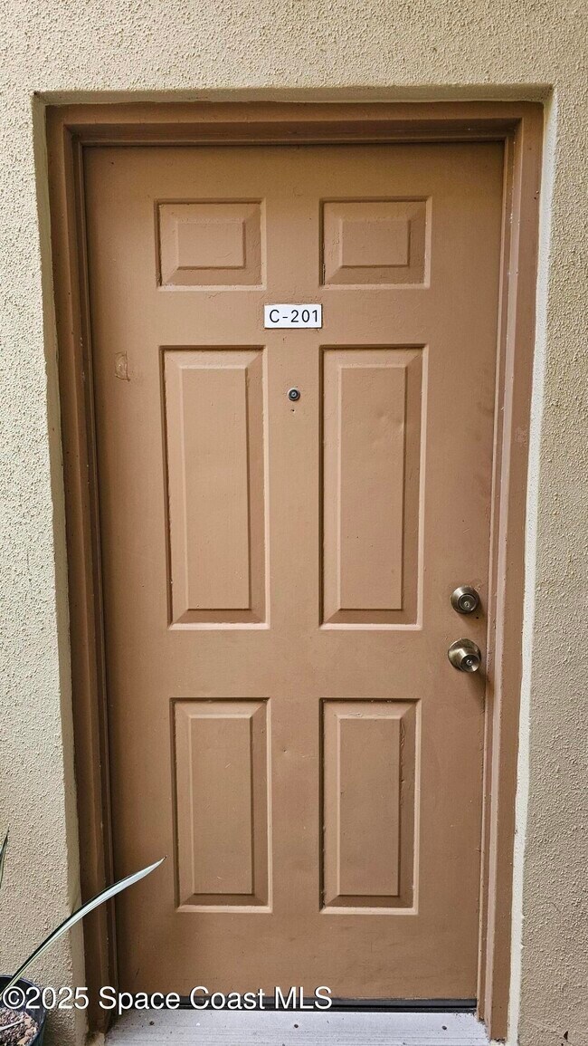 Foto del edificio - 1641 Sunny Brook Ln