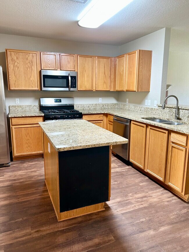 Foto del edificio - 1709 Southridge Ln