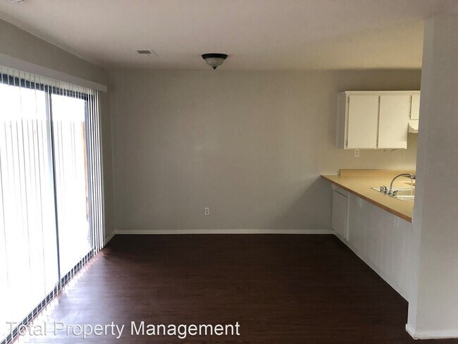 Foto del edificio - 2 br, 1 bath House - 1842 E. Four Creeks Ave.
