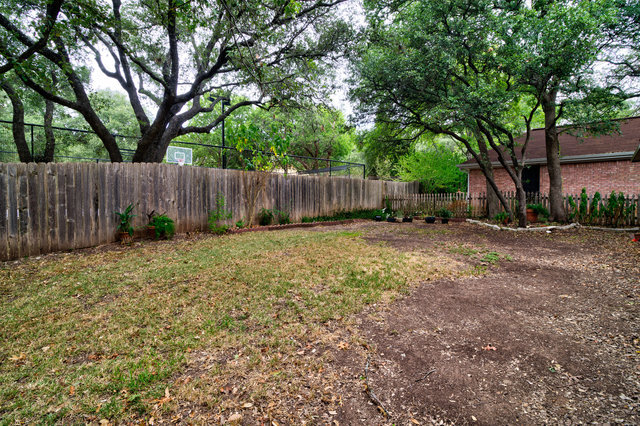 Building Photo - 10904 Grapevine Ln
