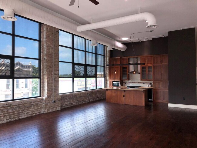 Foto del edificio - 110 W 2nd St