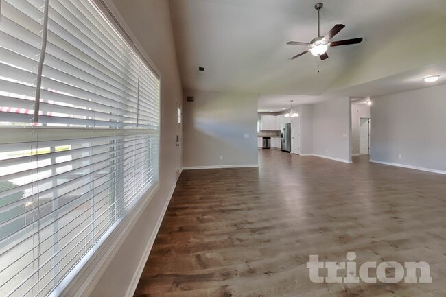 Interior Photo - Tricon Spring Hill