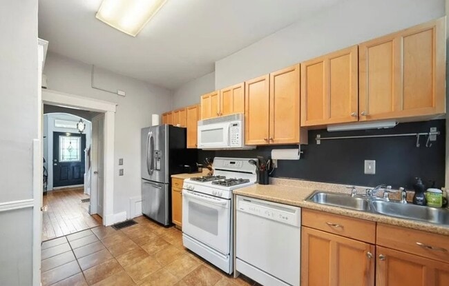 Photo - 3148 Linwood Ave House