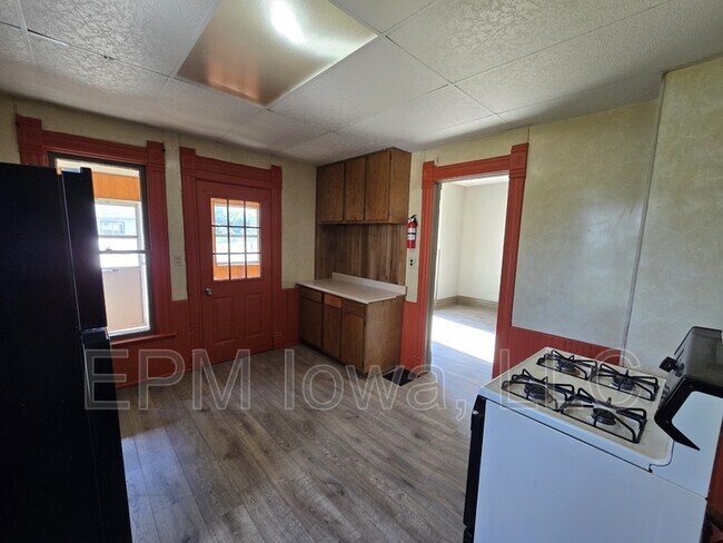 Foto del edificio - 333 Cottage St