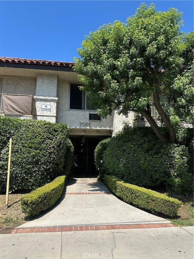 Foto del edificio - 7055 Etiwanda Ave
