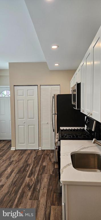 Building Photo - 2016 1st St NW