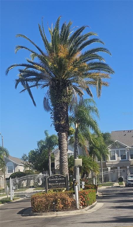 Foto del edificio - 412 Kensington Lake Cir