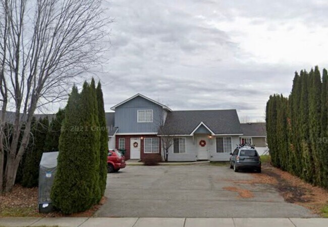 Foto del edificio - 6340 W Trestle St