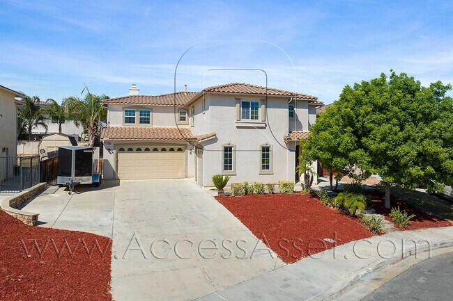 Building Photo - Gem Home with 6 Bed/4 Bath Home And A Huge...