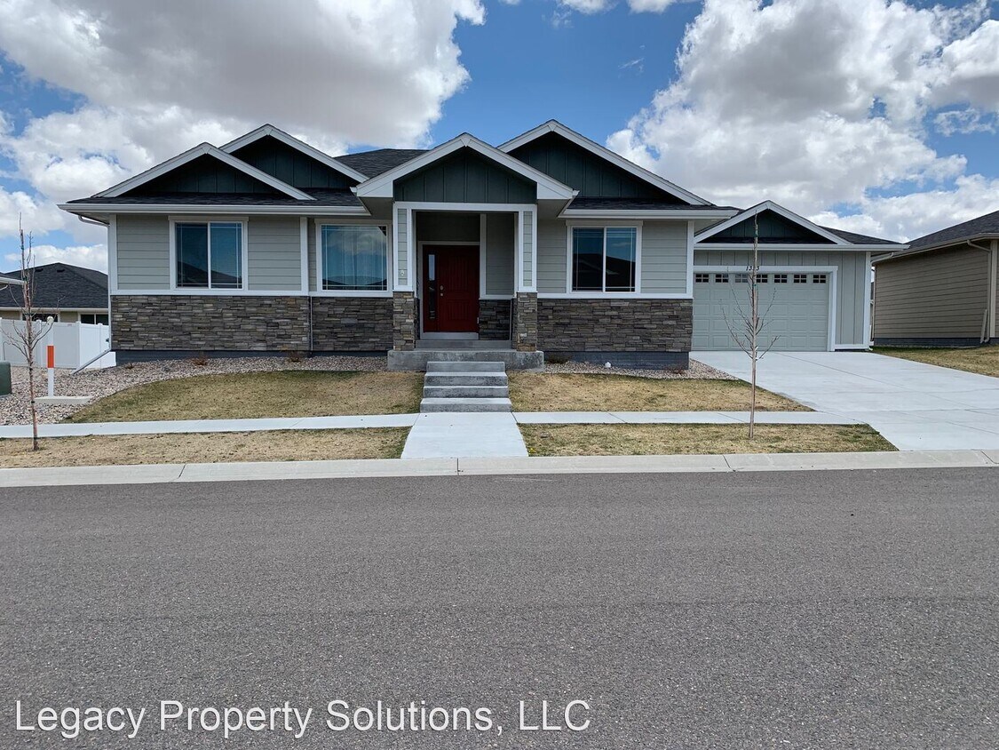 Foto principal - 5 br, 3 bath House - 1333 Alyssa Way