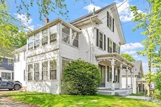 Building Photo - 93 Upham St