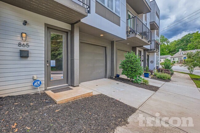 Foto del edificio - 865 Cavanaugh Ave SE