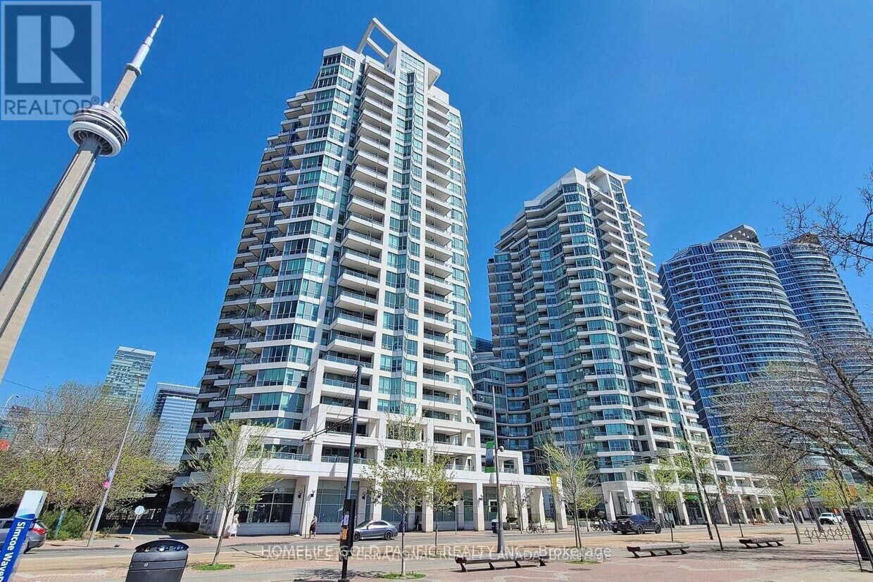 Primary Photo - 228-228 Queens Quay W