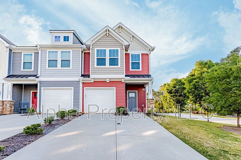 Primary Photo - 400 Pangel Ln