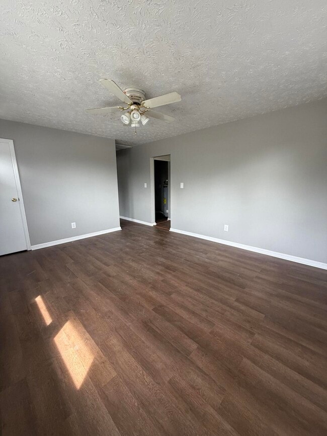 Building Photo - 3732 Red River Dr