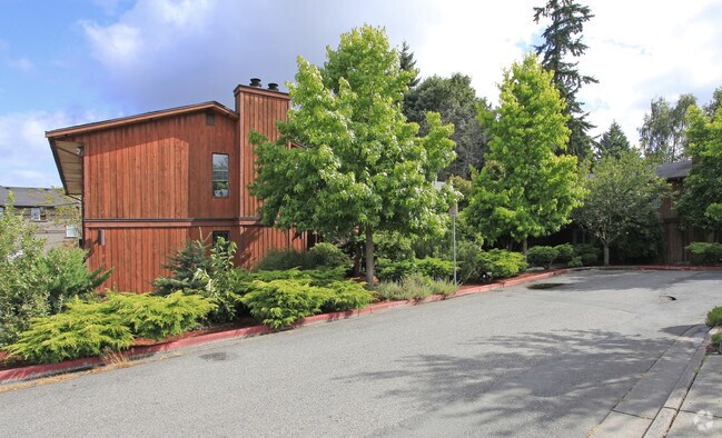 Building Photo - Rainier Drive Apartments