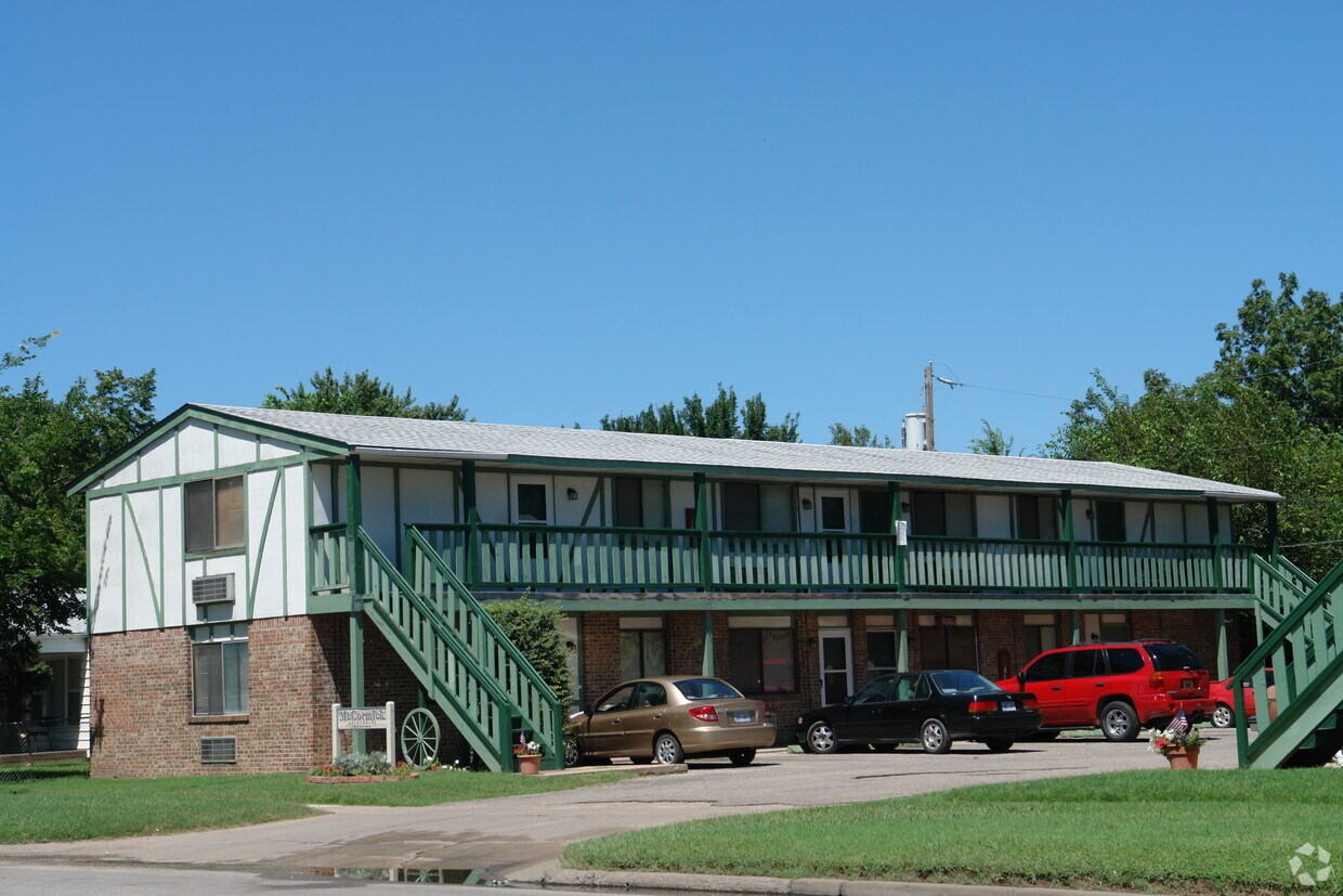2004 W Mccormick St, Wichita, KS 67213 Apartments Wichita, KS