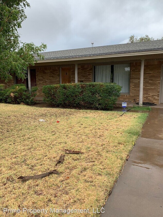 Primary Photo - 2 br, 1.5 bath House - 2700 Axtell