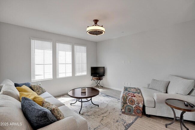 Foto del edificio - 4100 S Pinelake Way