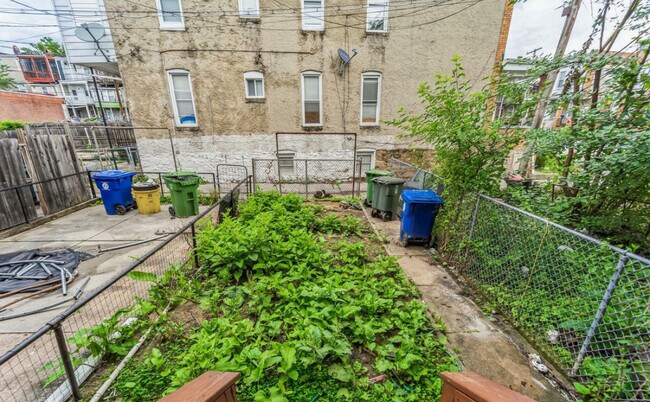 Foto del edificio - 2934 Clifton Park Terrace