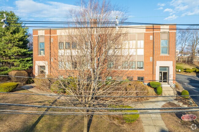 61 Wright St - Emerson 61 Square