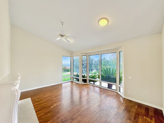 Building Photo - Great 4B/2.5BA House in San Marcos!