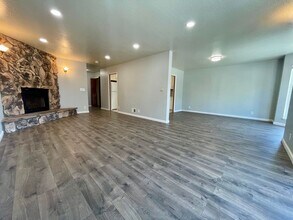 Building Photo - 538-540-540 36th Ave