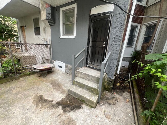 Foto del edificio - Modern 3 Bedroom Home for Rent - PHA VOUCH...